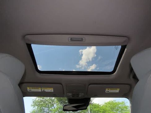 Used 2017 Honda CR-V EX-L image 23