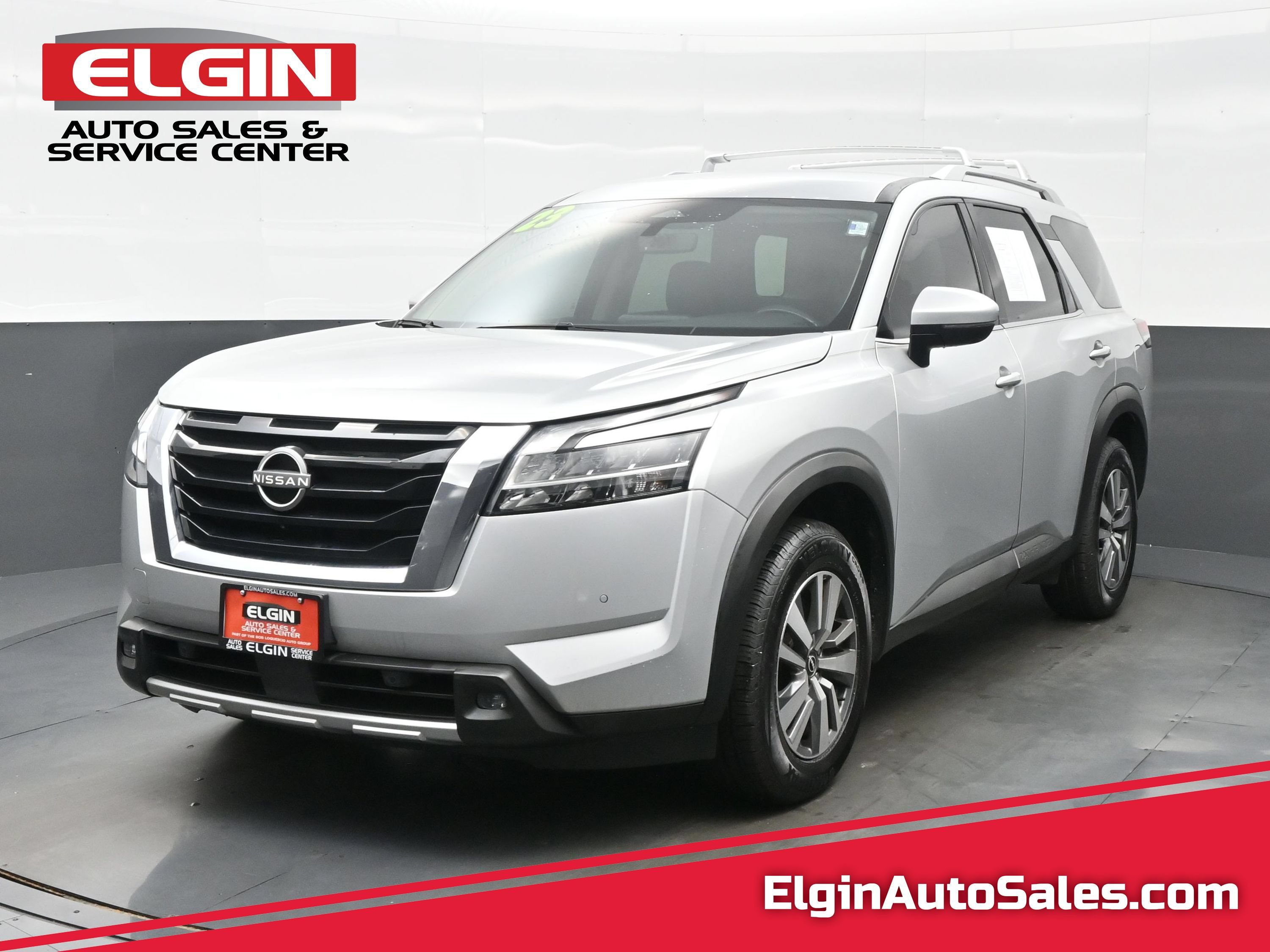 Used 2023 Nissan Pathfinder SL AWD/4WD image 1