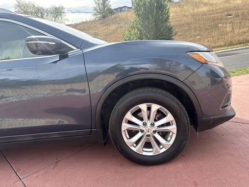 Used 2015 Nissan Rogue SV w/ SV Premium Package image 30