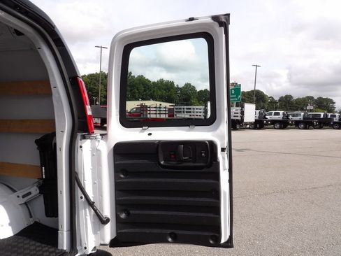 Used 2025 GMC Savana 2500 w/ Driver Convenience Package RWD image 44