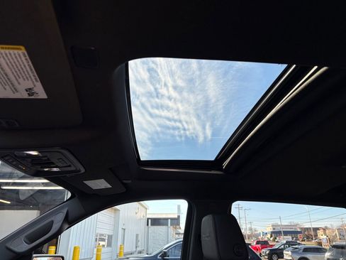 Certified 2022 Chevrolet Silverado 1500 High Country w/ Safety Package II image 21