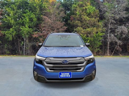 New 2025 Subaru Forester Premium image 2
