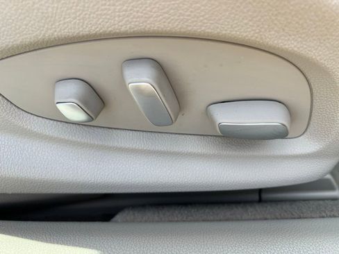 Used 2013 Cadillac XTS Luxury w/ Driver Awareness Package FWD image 12