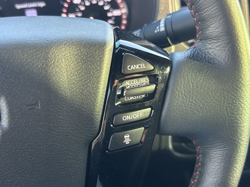 Used 2024 Nissan Frontier PRO-4X w/ Pro Convenience Package image 15