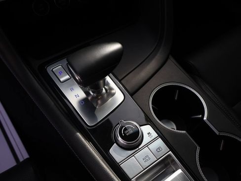 Used 2025 Genesis G70 2.5T RWD image 34