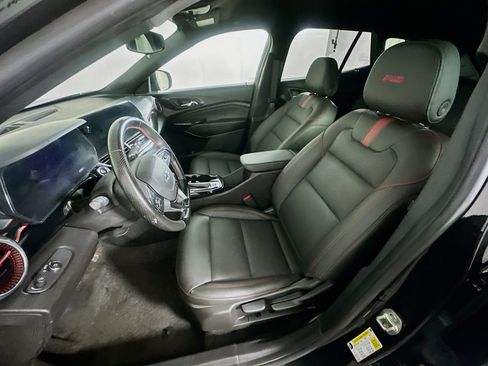 Used 2024 Chevrolet Trax RS w/ Driver Confidence Package image 13