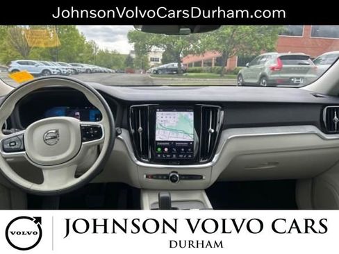 Used 2025 Volvo V60 B5 Cross Country Plus AWD/4WD image 7