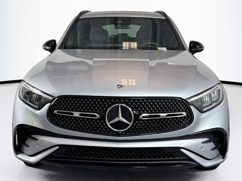 Used 2026 Mercedes-Benz GLC 300 image 2
