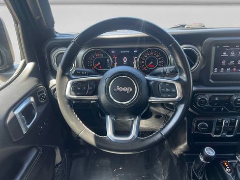 Used 2021 Jeep Gladiator Overland AWD/4WD image 13