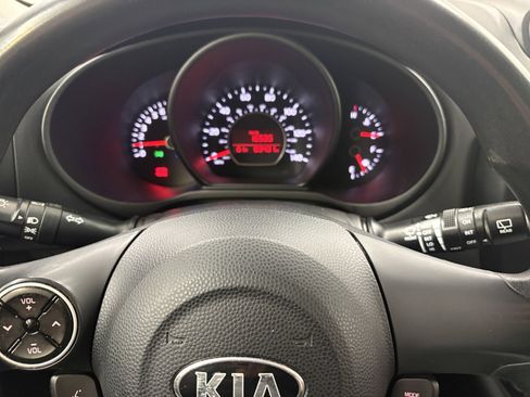 Used 2017 Kia Soul FWD image 28
