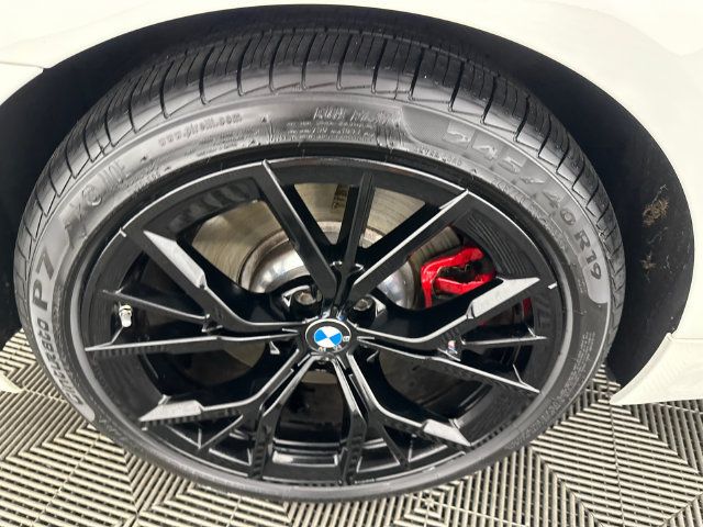 Used 2021 BMW 540i xDrive w/ M Sport Package AWD/4WD image 35