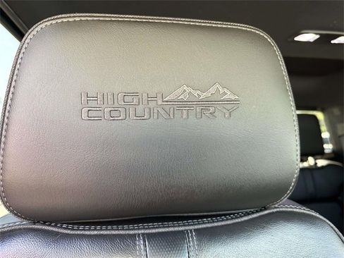 Used 2019 Chevrolet Silverado 1500 High Country image 28