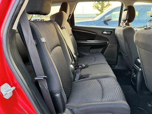 Used 2015 Dodge Journey American Value Package w/ Flexible Seating Group FWD image 20