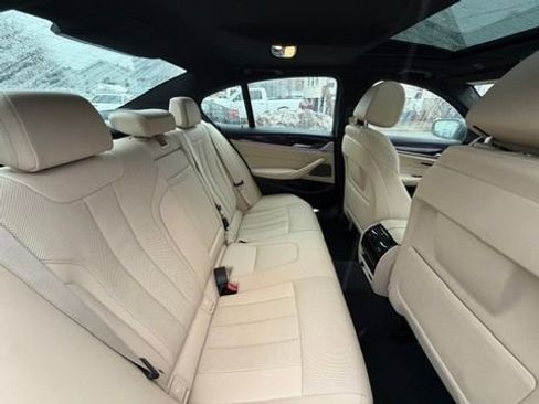 Used 2021 BMW 530i xDrive w/ Premium Package AWD/4WD image 27