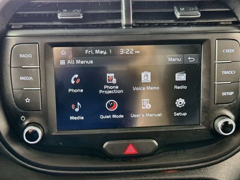 Used 2025 Kia Soul LX FWD image 15