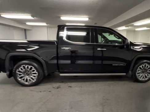 Certified 2025 GMC Sierra 1500 Denali Ultimate AWD/4WD image 9