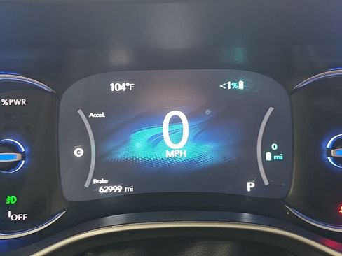 Used 2024 Chrysler Pacifica Limited FWD image 25