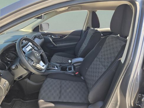 Used 2022 Nissan Rogue Sport SV AWD/4WD image 23