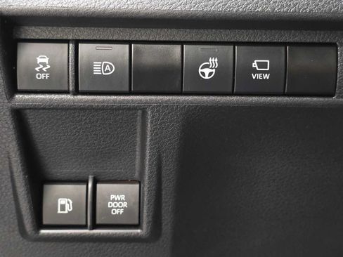 Certified 2024 Toyota Sienna Platinum AWD/4WD image 19
