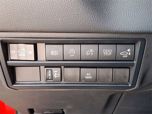 Used 2023 Toyota Tundra Limited image 26