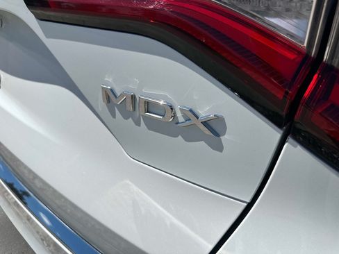 Used 2024 Acura MDX w/ Technology Package FWD image 9