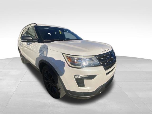 Used 2018 Ford Explorer XLT w/ Equipment Group 202A FWD image 19
