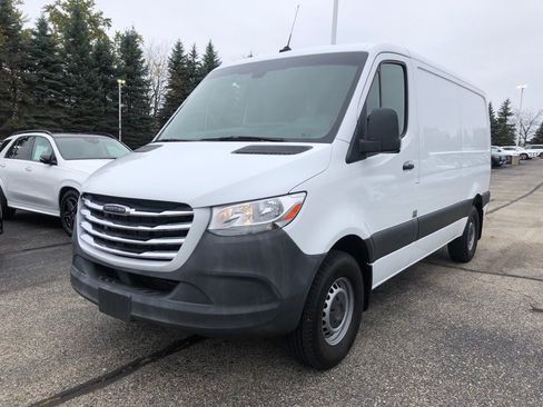 Used 2019 Freightliner Sprinter 2500 w/ Driver Convenience Package image 3