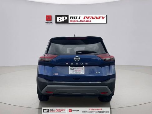 Used 2021 Nissan Rogue SV image 4