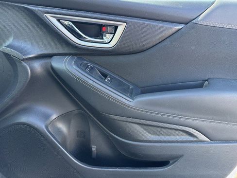 Used 2019 Subaru Forester Premium image 17
