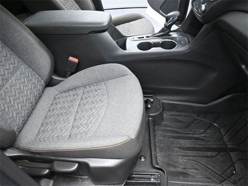 Used 2024 Chevrolet Equinox LT w/ LPO, Floor Liner Package image 26