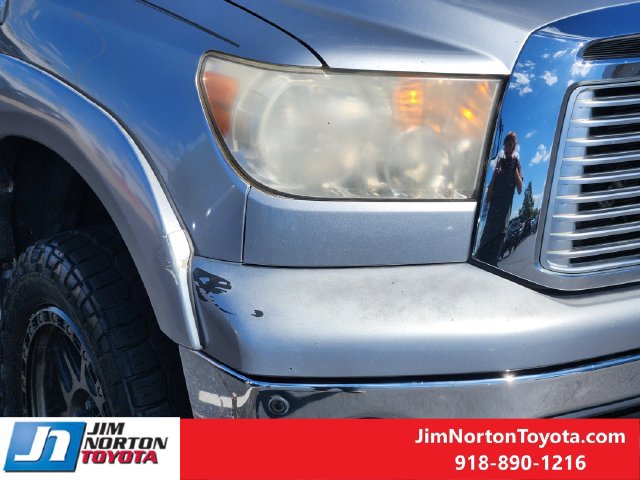 Used 2011 Toyota Tundra Limited w/ Platinum Pkg AWD/4WD image 10