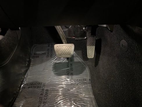 Used 2022 Jeep Wrangler Unlimited Rubicon 4xe w/ Cold Weather Group image 33