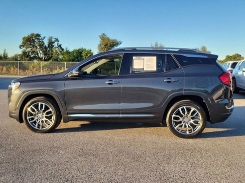 Used 2022 GMC Terrain Denali w/ Denali Premium Package image 14
