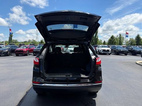 Used 2018 Chevrolet Equinox Premier FWD image 16