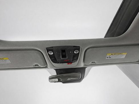 Certified 2023 Kia Sorento S w/ Panoramic Sunroof Package AWD/4WD image 37