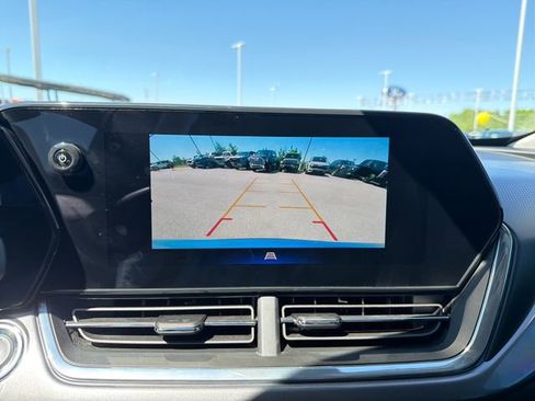 Used 2025 Chevrolet Trax ACTIV FWD image 21