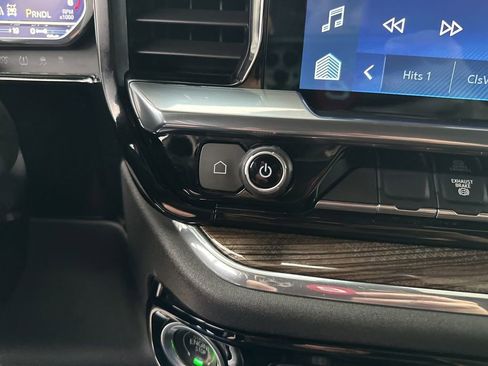 Used 2024 Chevrolet Silverado 3500 LT w/ Convenience Package image 27