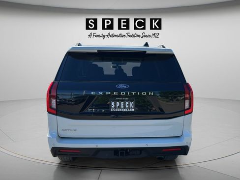Used 2025 Ford Expedition Active AWD/4WD image 4
