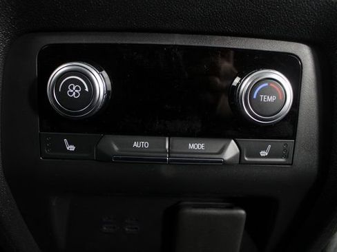 New 2026 GMC Acadia AT4 w/ Luxury Package image 21