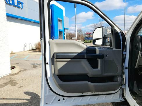 Used 2019 Ford F350 XL w/ Power Equipment Group RWD image 27