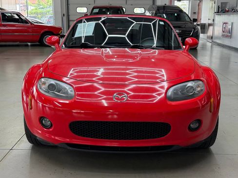 Used 2007 MAZDA MX-5 Miata Touring RWD image 6