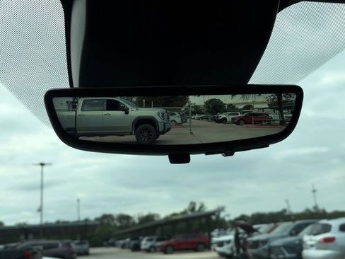 Certified 2024 GMC Yukon XL Denali Ultimate AWD/4WD image 12