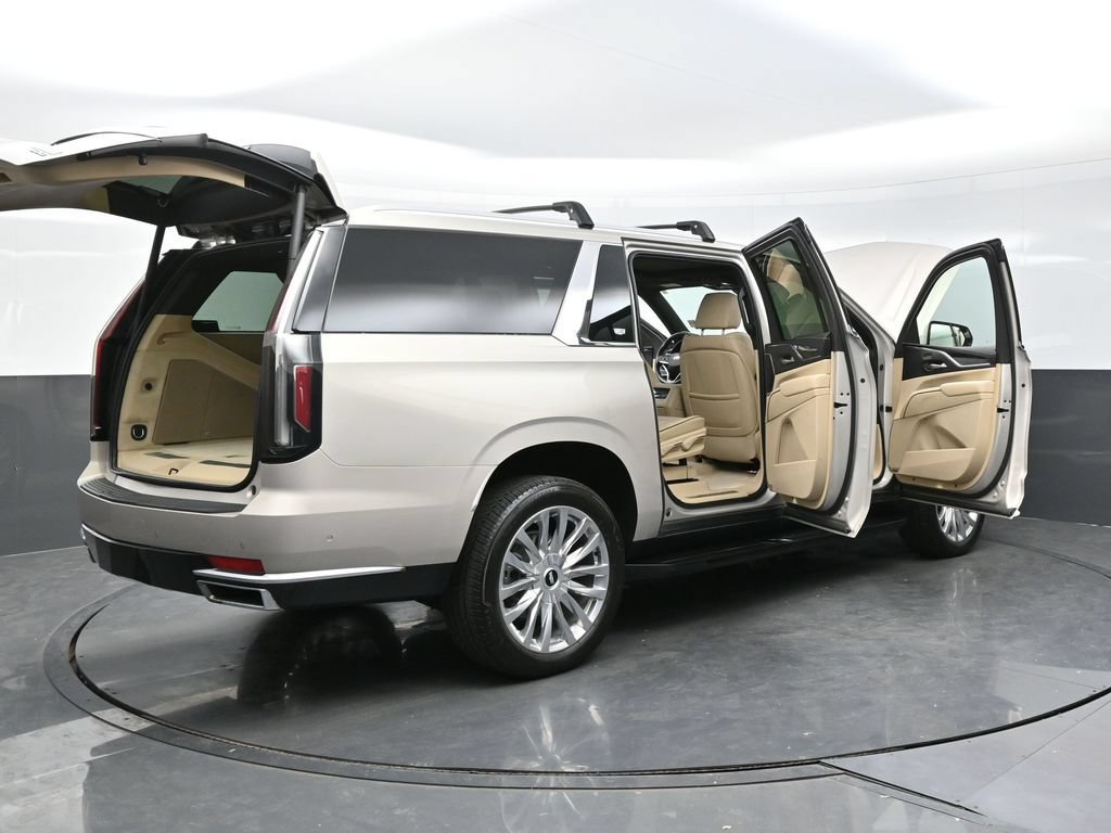 Certified 2024 Cadillac Escalade ESV Premium Luxury AWD/4WD image 45