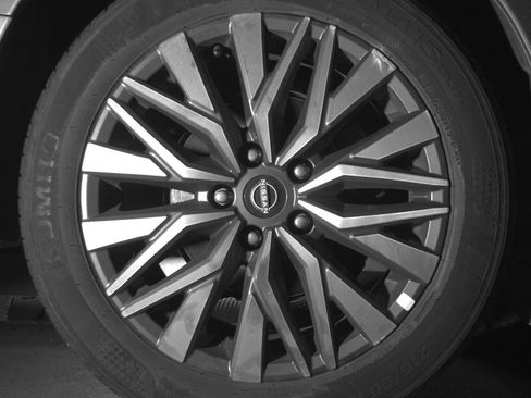 Used 2025 Nissan Altima 2.5 SV image 15