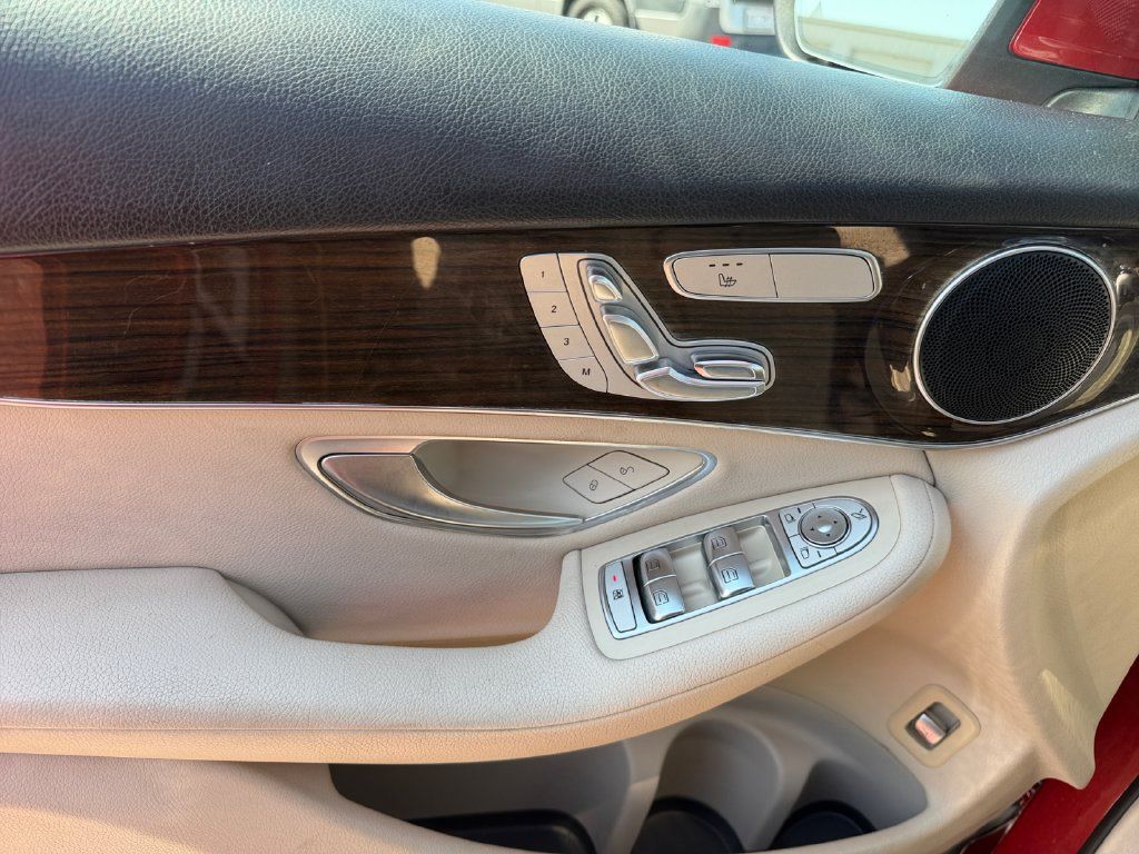 Certified 2019 Mercedes-Benz GLC 300 w/ Parking Assistance Package image 15