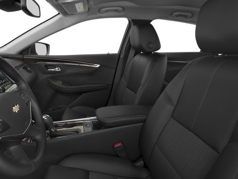 Used 2016 Chevrolet Impala LT FWD image 11