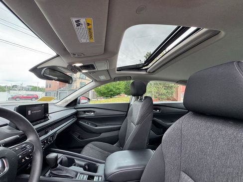 Used 2024 Honda Accord EX image 9
