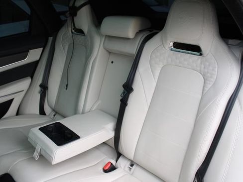Used 2022 Jaguar F-PACE SVR AWD/4WD image 25