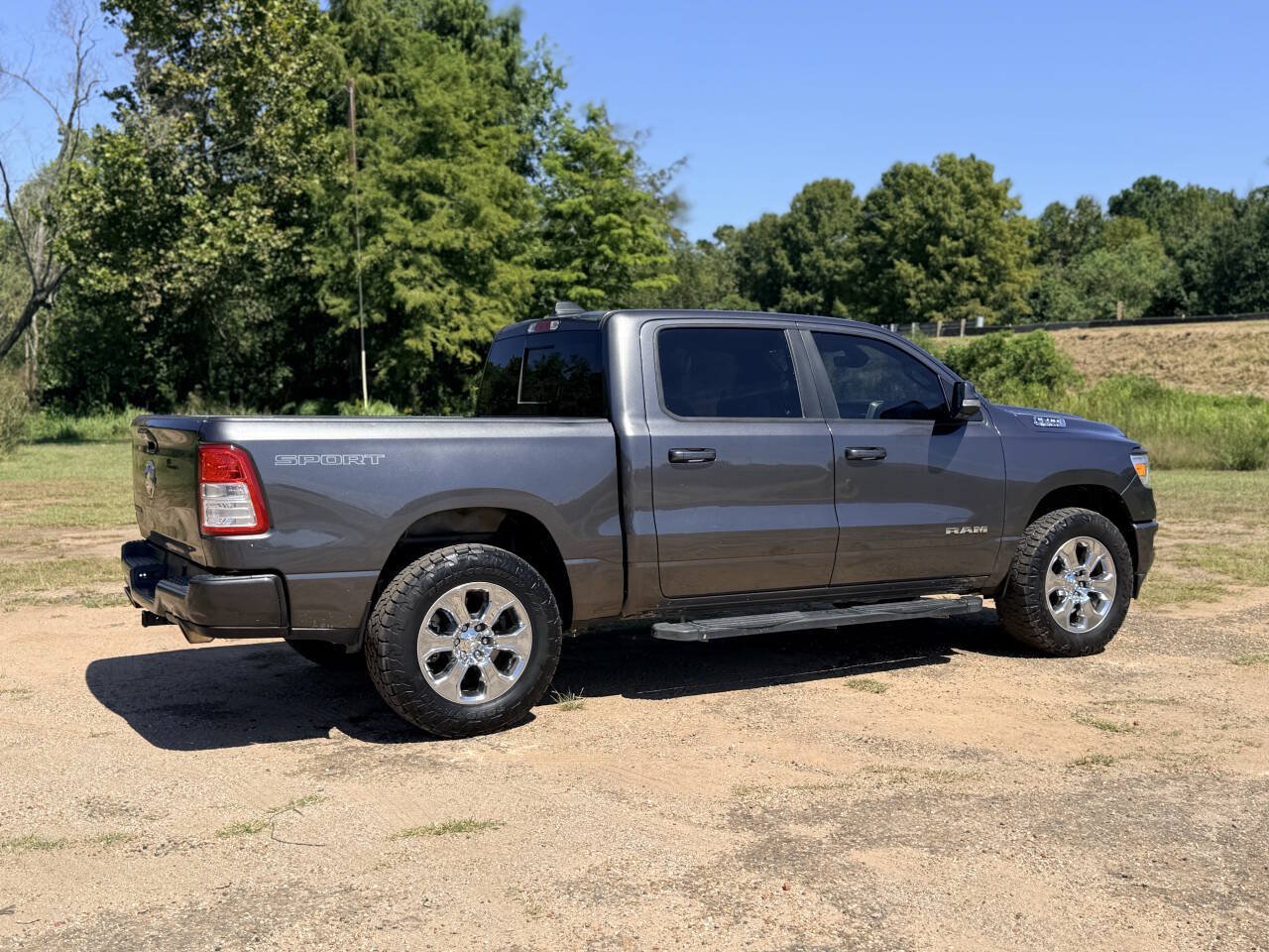 Used 2022 RAM 1500 Big Horn RWD image 5