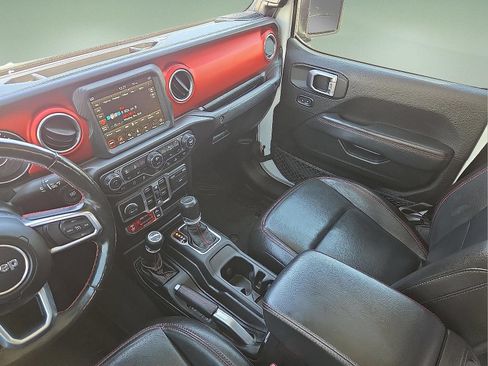 Used 2020 Jeep Gladiator Rubicon AWD/4WD image 19